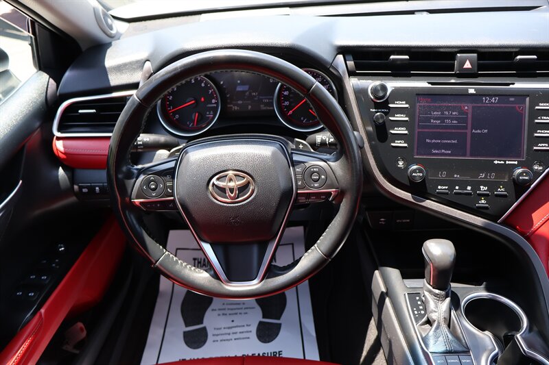 2018 Toyota Camry XSE - Photo 10 - Arleta, CA 91331