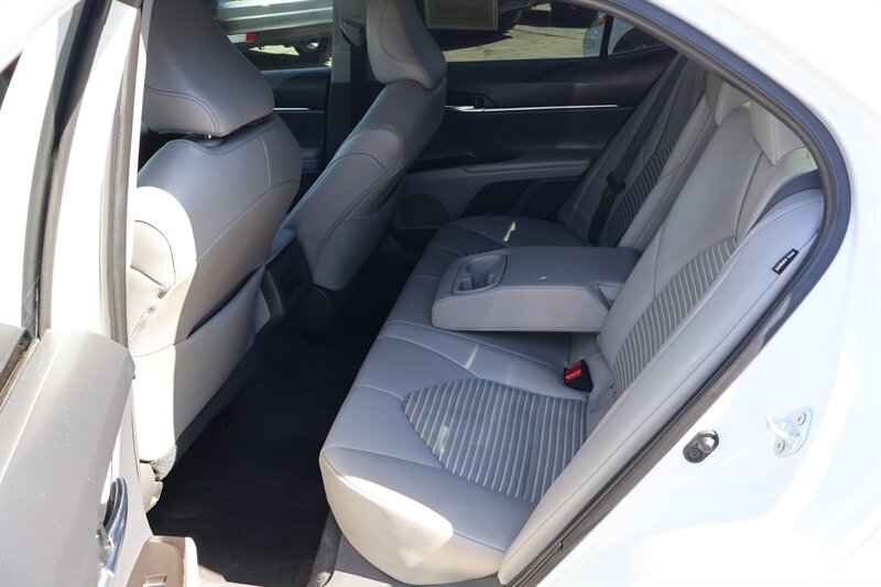 2021 Toyota Camry SE - Photo 12 - Arleta, CA 91331
