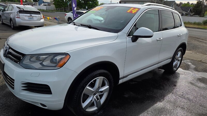 2014 Volkswagen Touareg TDI Sport  