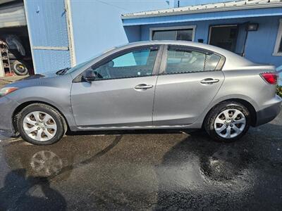 2013 Mazda Mazda3 i SV Sedan