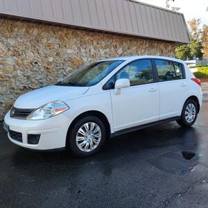 2010 Nissan Versa 1.8 S  