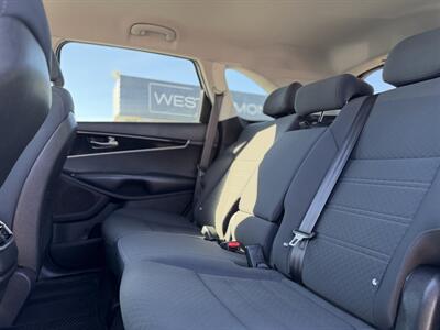 2018 Kia Sorento LX Turbo *ONE OWNER* - Photo 11 - Edmonton, AB T5S 1R1