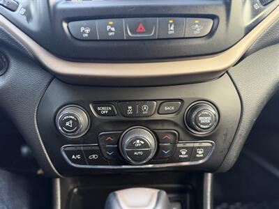 2017 Jeep Cherokee Limited   - Photo 12 - Edmonton, AB T5S 1R1