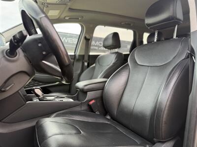 2019 Hyundai SANTA FE Ultimate 2.0T *NO ACCIDENTS*   - Photo 10 - Edmonton, AB T5S 1R1