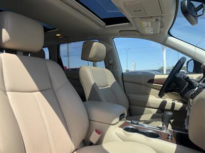 2018 Nissan Pathfinder Platinum *NO ACCIDENTS* - Photo 9 - Edmonton, AB T5S 1R1