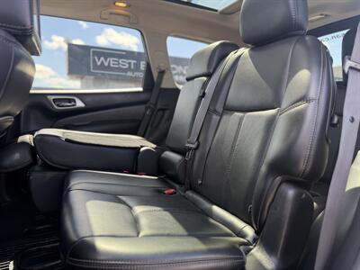 2017 Nissan Pathfinder Platinum *ONE OWNER, NO ACCIDENTS*   - Photo 12 - Edmonton, AB T5S 1R1