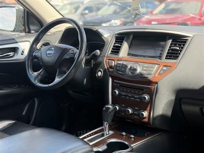 2017 Nissan Pathfinder Platinum *ONE OWNER, NO ACCIDENTS*   - Photo 17 - Edmonton, AB T5S 1R1