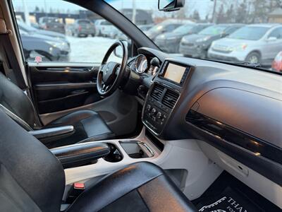 2017 Dodge Grand Caravan SXT Premium Plus *NO ACCIDENTS, LOW KMS* - Photo 16 - Edmonton, AB T5S 1R1