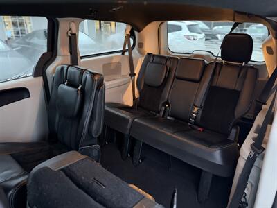 2017 Dodge Grand Caravan SXT Premium Plus *NO ACCIDENTS, LOW KMS* - Photo 12 - Edmonton, AB T5S 1R1