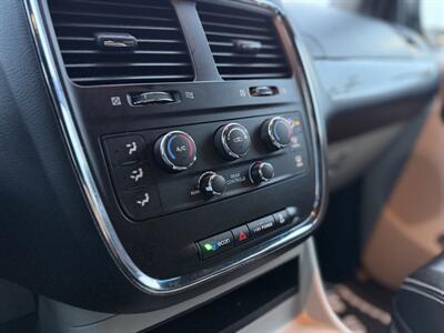 2017 Dodge Grand Caravan SXT Premium Plus *NO ACCIDENTS, LOW KMS* - Photo 20 - Edmonton, AB T5S 1R1