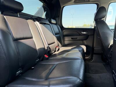 2013 Chevrolet Avalanche LTZ Black Diamond   - Photo 12 - Edmonton, AB T5S 1R1