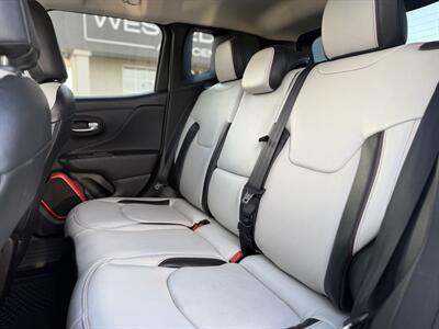 2017 Jeep Renegade Trailhawk   - Photo 12 - Edmonton, AB T5S 1R1