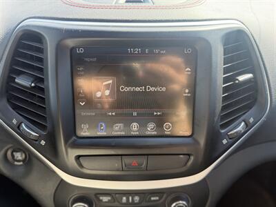 2016 Jeep Cherokee Trailhawk   - Photo 15 - Edmonton, AB T5S 1R1