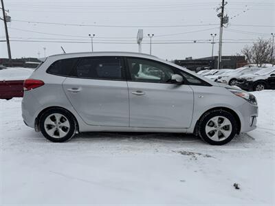 2015 Kia Rondo LX   - Photo 4 - Edmonton, AB T5S 1R1