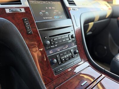 2012 Cadillac Escalade Hybrid - Photo 10 - Edmonton, AB T5S 1R1