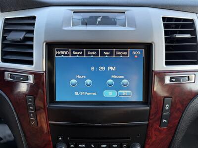 2012 Cadillac Escalade Hybrid - Photo 11 - Edmonton, AB T5S 1R1