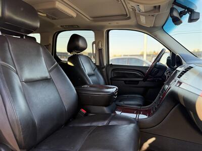 2012 Cadillac Escalade Hybrid - Photo 14 - Edmonton, AB T5S 1R1