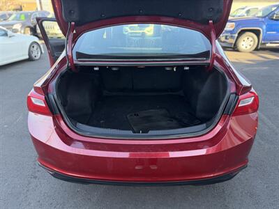 2017 Chevrolet Malibu LT - Photo 15 - Edmonton, AB T5S 1R1