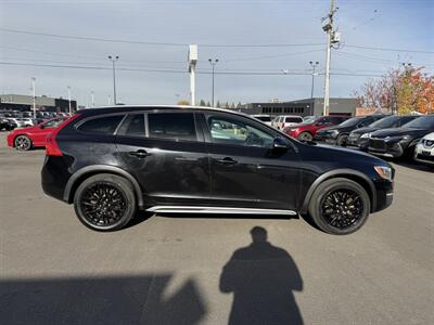2017 Volvo V60 Cross Country T5 Premier - Photo 4 - Edmonton, AB T5S 1R1