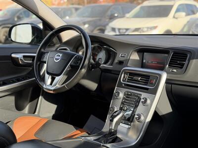 2017 Volvo V60 Cross Country T5 Premier - Photo 11 - Edmonton, AB T5S 1R1
