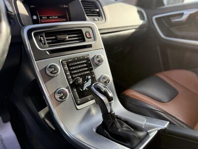 2017 Volvo V60 Cross Country T5 Premier - Photo 19 - Edmonton, AB T5S 1R1