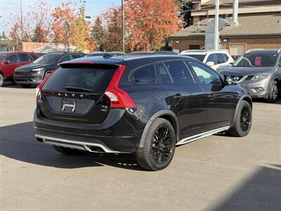 2017 Volvo V60 Cross Country T5 Premier - Photo 5 - Edmonton, AB T5S 1R1
