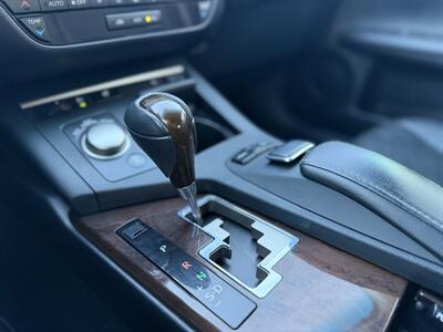 2013 Lexus ES 350   - Photo 11 - Edmonton, AB T5S 1R1