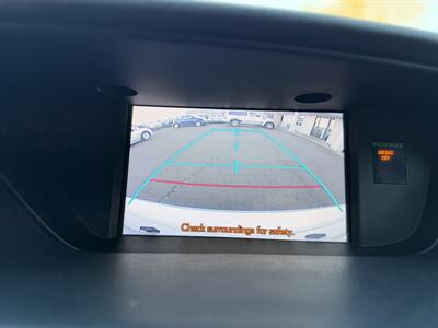 2013 Lexus ES 350   - Photo 12 - Edmonton, AB T5S 1R1