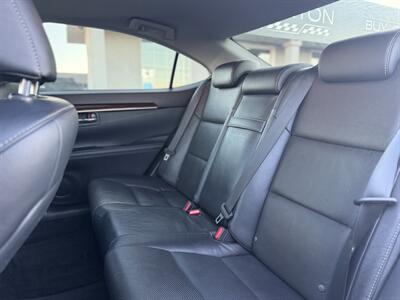 2013 Lexus ES 350   - Photo 14 - Edmonton, AB T5S 1R1