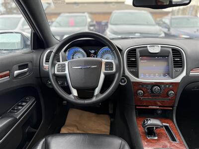 2013 Chrysler 300 Series Touring *NO ACCIDENTS* - Photo 11 - Edmonton, AB T5S 1R1