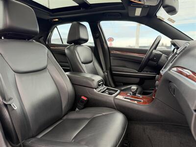 2013 Chrysler 300 Series Touring *NO ACCIDENTS* - Photo 14 - Edmonton, AB T5S 1R1