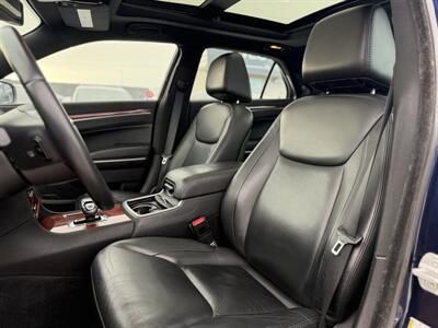 2013 Chrysler 300 Series Touring *NO ACCIDENTS* - Photo 10 - Edmonton, AB T5S 1R1