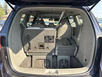 2019 Kia Sedona EX   - Photo 9 - Edmonton, AB T5S 1R1