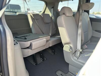 2019 Kia Sedona EX   - Photo 17 - Edmonton, AB T5S 1R1