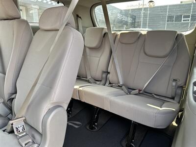 2019 Kia Sedona EX   - Photo 8 - Edmonton, AB T5S 1R1