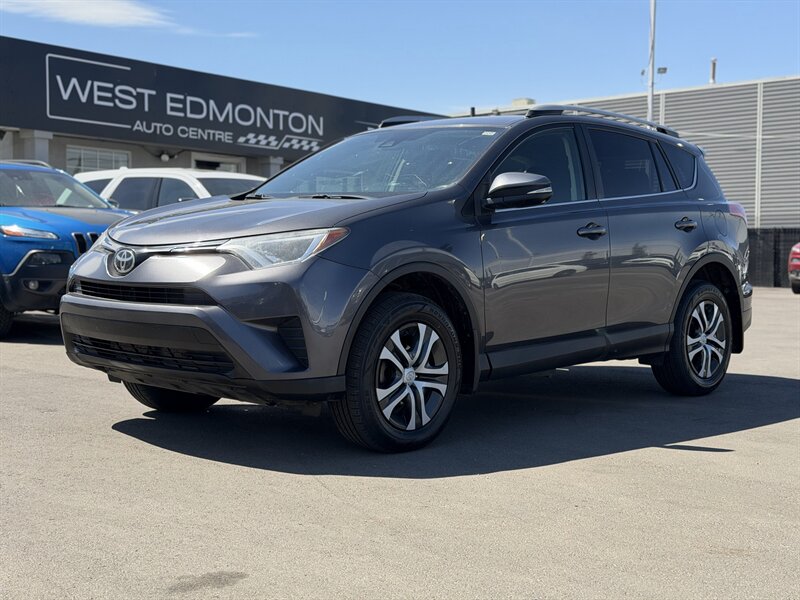 2017 Toyota RAV4 LE *ONE OWNER*   - Photo 1 - Edmonton, AB T5S 1R1