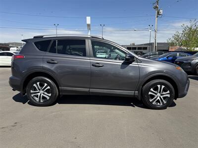 2017 Toyota RAV4 LE *ONE OWNER* - Photo 4 - Edmonton, AB T5S 1R1
