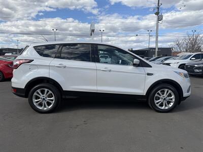 2017 Ford Escape SE *LOW KM, NO ACCIDENTS*   - Photo 4 - Edmonton, AB T5S 1R1