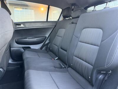 2019 Kia Sportage LX   - Photo 11 - Edmonton, AB T5S 1R1