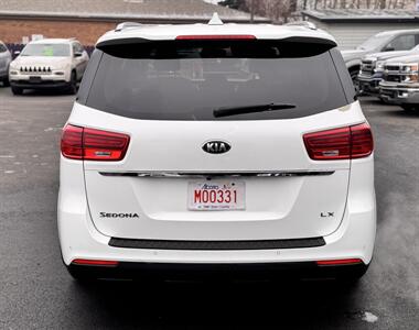 2020 Kia Sedona LX+   - Photo 6 - Edmonton, AB T5S 1R1