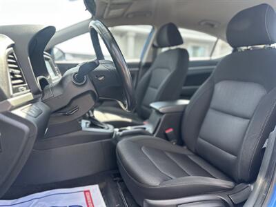 2018 Hyundai ELANTRA SEL   - Photo 8 - Edmonton, AB T5S 1R1
