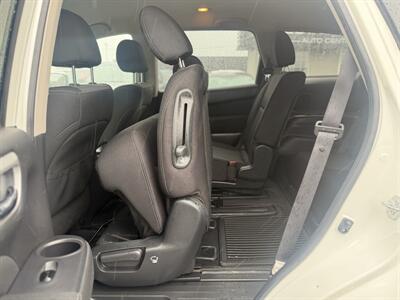 2017 Nissan Pathfinder S *ONE OWNER* - Photo 11 - Edmonton, AB T5S 1R1