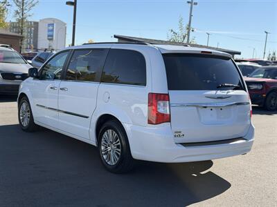 2016 Chrysler Town and Country Touring-L - Photo 7 - Edmonton, AB T5S 1R1