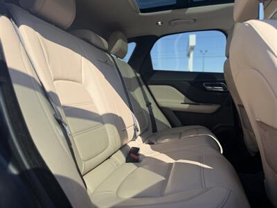 2017 Jaguar F-PACE 35t Prestige   - Photo 13 - Edmonton, AB T5S 1R1