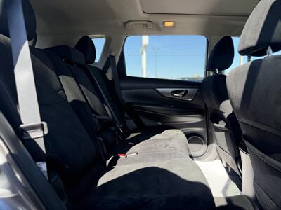 2015 Nissan Rogue SV *NO ACCIDENTS* - Photo 13 - Edmonton, AB T5S 1R1