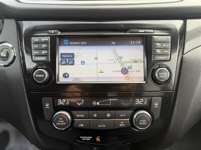 2016 Nissan Rogue SL - Photo 8 - Edmonton, AB T5S 1R1
