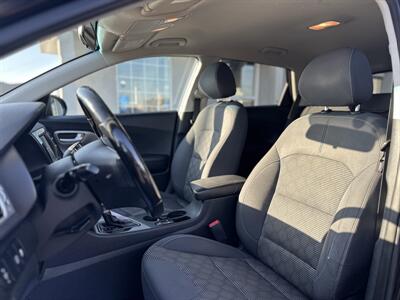 2019 Kia Niro FE   - Photo 9 - Edmonton, AB T5S 1R1