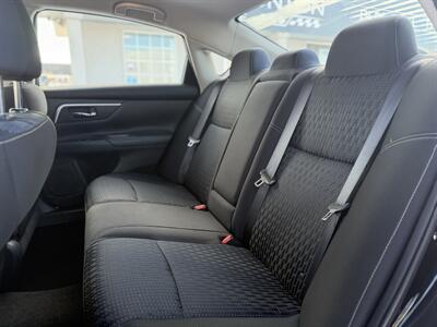 2016 Nissan Altima 2.5 SV - Photo 10 - Edmonton, AB T5S 1R1