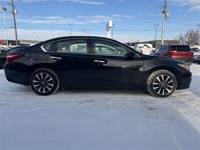2016 Nissan Altima 2.5 SV - Photo 4 - Edmonton, AB T5S 1R1