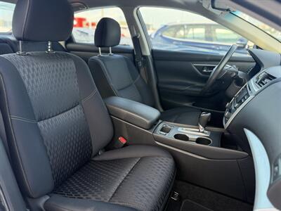 2016 Nissan Altima 2.5 SV - Photo 16 - Edmonton, AB T5S 1R1